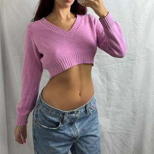 Pink Cropped V-Neck Knit Sweater — Soft Girl Y2K Style, Size Small